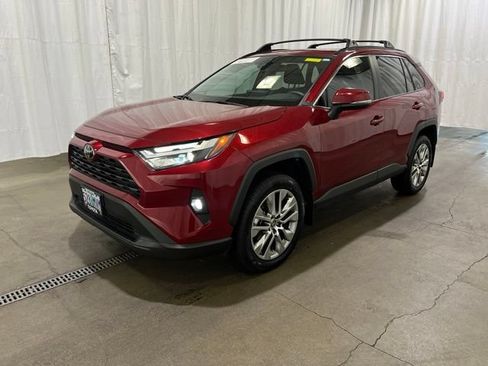 Used 2023 Toyota RAV4 XLE Premium FWD image 8
