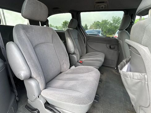 Used 2004 Chrysler Town & Country Touring FWD image 46