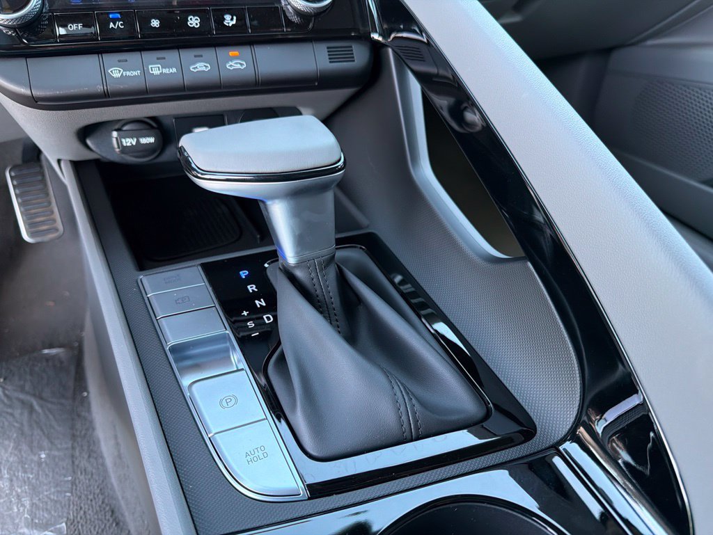 New 2025 Hyundai Elantra SEL FWD image 23