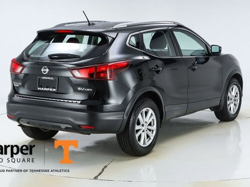 Used 2017 Nissan Rogue Sport SV w/ SV Premium Package image 9