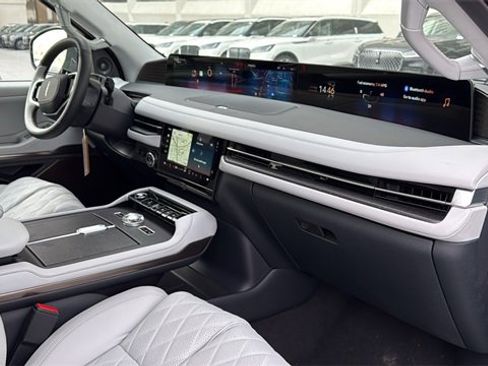 New 2026 Lincoln Navigator L Black Label image 7