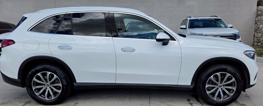Used 2025 Mercedes-Benz GLC 300 image 5