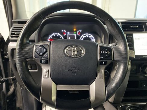 Used 2020 Toyota 4Runner SR5 Premium image 31