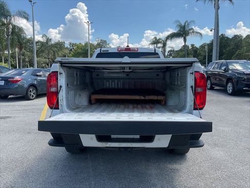 Used 2022 Chevrolet Colorado LT w/ Fleet Safety Package AWD/4WD image 12
