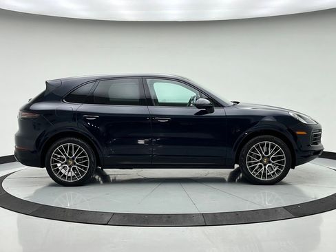 Used 2021 Porsche Cayenne image 8