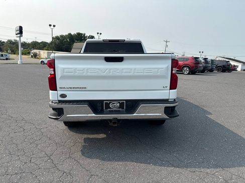 Used 2021 Chevrolet Silverado 1500 LT w/ Bed Protection Package AWD/4WD image 4
