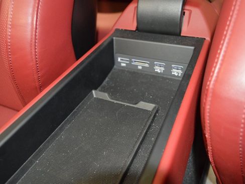 Certified 2021 Porsche 911 Carrera image 34