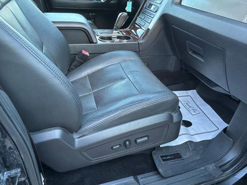 Used 2014 Lincoln Navigator L 4WD image 12