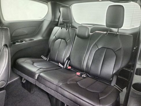 New 2026 Chrysler Voyager LX image 29