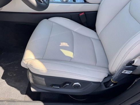 New 2026 Genesis GV70 2.5T Select AWD/4WD image 10