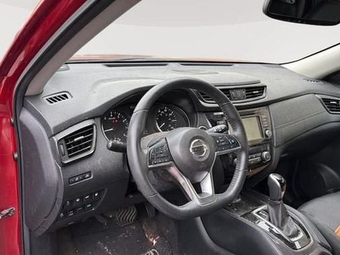 Used 2020 Nissan Rogue SL w/ Premium Package AWD/4WD image 9