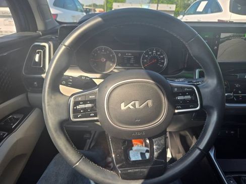 Used 2023 Kia Sorento S FWD image 17