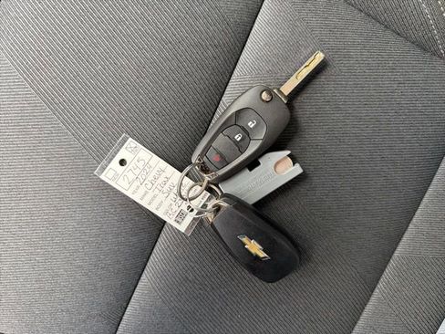 Used 2024 Chevrolet Trax LS FWD image 32