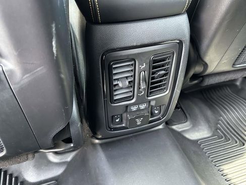 Used 2022 Dodge Durango R/T w/ Hemi Orange Plus Package AWD/4WD image 13