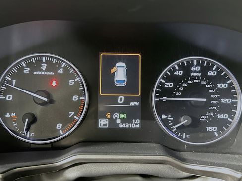 Used 2022 Subaru Outback Limited image 19