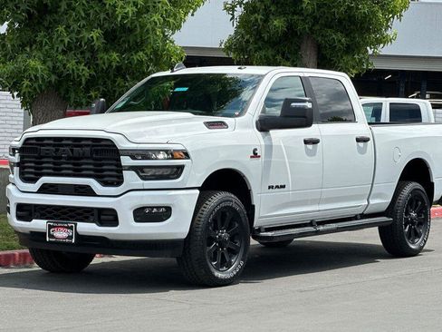 New 2026 RAM 2500 Big Horn AWD/4WD image 8