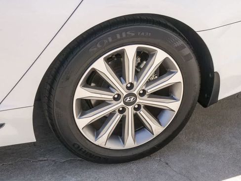 Used 2017 Hyundai Sonata Limited w/ Tech Package 03 FWD image 6