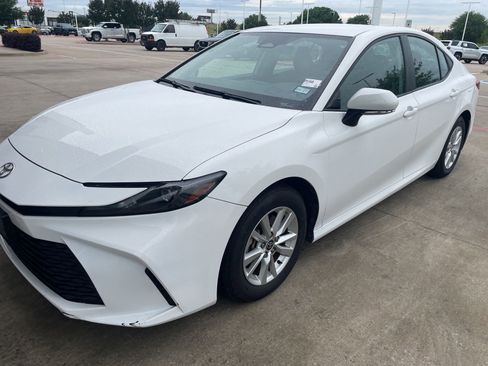 Used 2025 Toyota Camry LE w/ Convenience Package FWD image 23