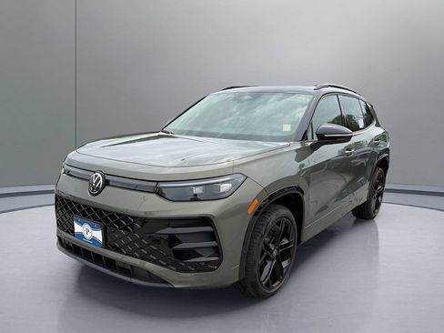 New 2026 Volkswagen Tiguan SE R-Line AWD/4WD image 3