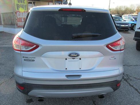 Used 2015 Ford Escape SE image 5