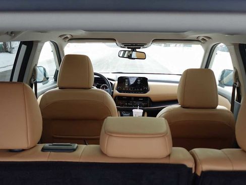 Used 2021 Nissan Rogue Platinum image 15