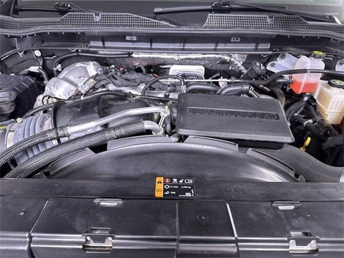 Used 2025 Chevrolet Silverado 2500 LT w/ Convenience Package image 31