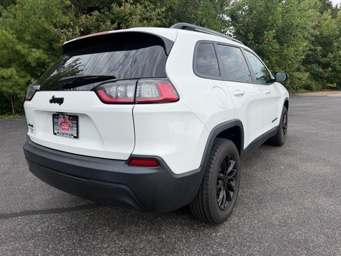 Used 2023 Jeep Cherokee Altitude Lux AWD/4WD image 12