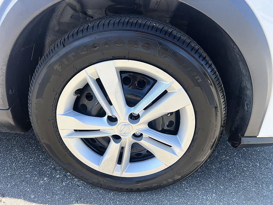 Certified 2025 Nissan Kicks Play S FWD image 12
