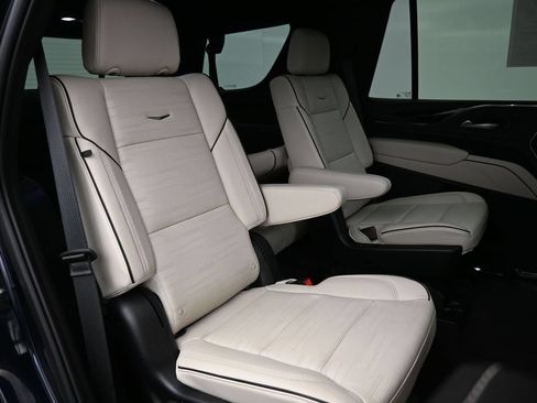 Used 2023 Cadillac Escalade Sport w/ Touring Package AWD/4WD image 27