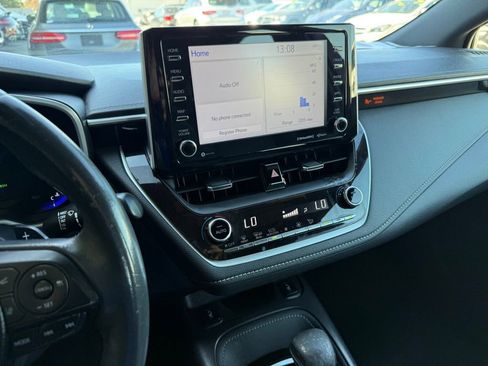 Used 2019 Toyota Corolla XSE image 20