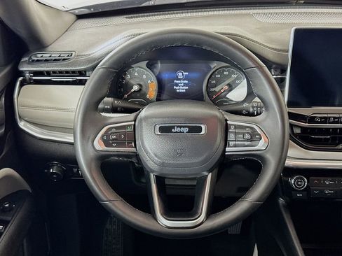 Certified 2024 Jeep Compass Limited image 12