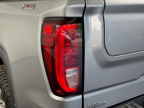 Used 2023 GMC Sierra 1500 SLE w/ Preferred Package image 35