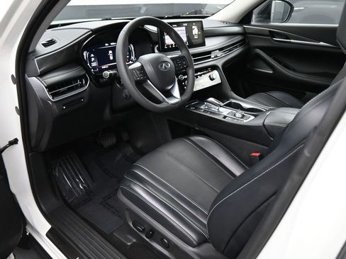Used 2023 INFINITI QX60 Luxe FWD image 2
