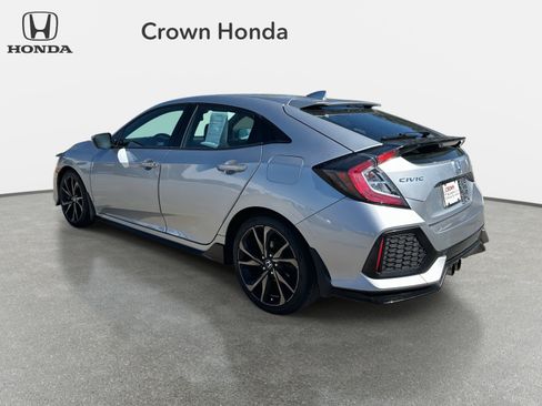 Used 2019 Honda Civic Sport Touring image 4