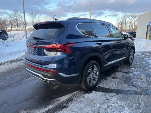 Used 2022 Hyundai Santa Fe SEL w/ Convenience Package image 6