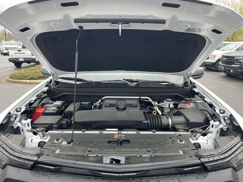 New 2025 Chevrolet Colorado W/T image 30