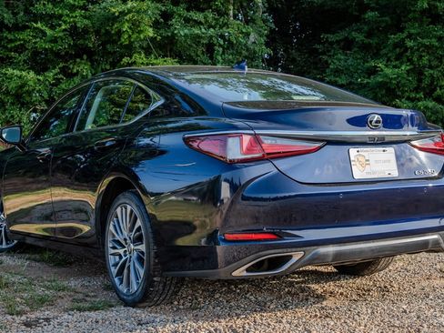 Used 2019 Lexus ES 350 w/ Premium Package FWD image 3