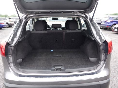 Used 2017 Nissan Rogue Sport SV w/ SV Premium Package AWD/4WD image 11