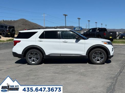 Used 2021 Ford Explorer XLT w/ Equipment Group 202A AWD/4WD image 6