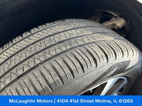 Used 2023 Volvo XC60 B5 Core image 32