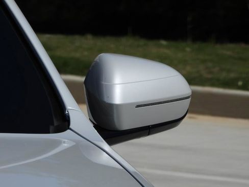 Used 2024 BMW 740i RWD image 42