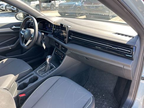 Used 2025 Volkswagen Jetta Sport image 43