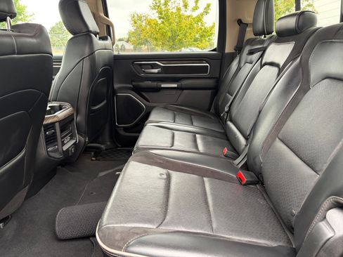 Used 2019 RAM 1500 Laramie AWD/4WD image 19
