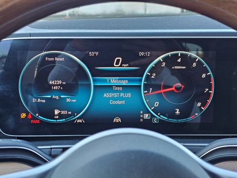 Used 2021 Mercedes-Benz GLE 350 4MATIC image 21