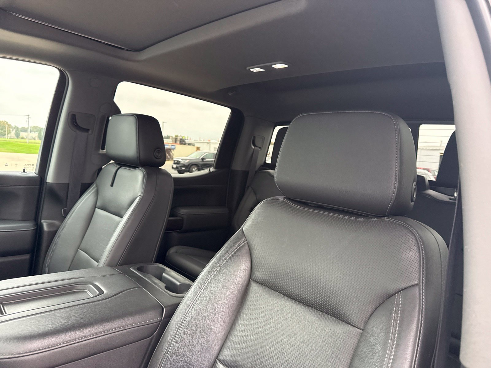Used 2020 GMC Sierra 1500 SLT w/ SLT Premium Package AWD/4WD image 3