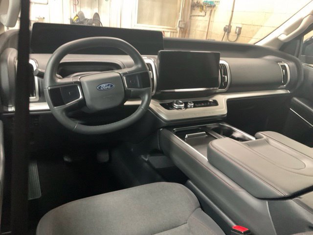 Certified 2025 Ford Expedition Max Active AWD/4WD image 10