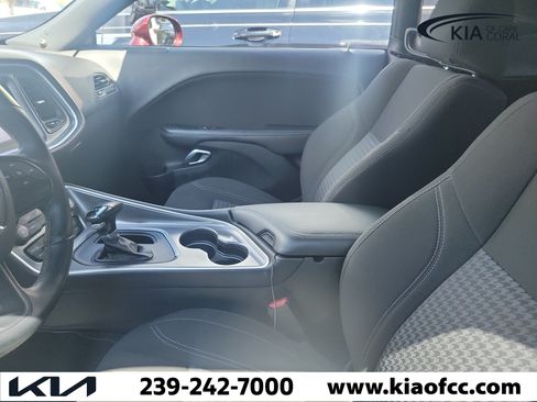 Used 2020 Dodge Challenger SXT w/ Blacktop Package RWD image 10