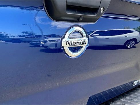 Used 2020 Nissan Titan SV w/ SV Convenience Package RWD image 29