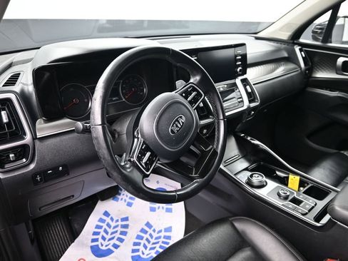 Certified 2021 Kia Sorento S image 13