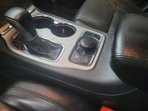 Used 2019 Jeep Grand Cherokee Limited w/ Luxury Group II image 26